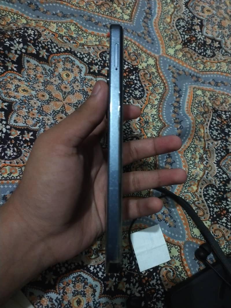 Tecno Spark Go 2