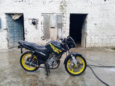 ybr 125
