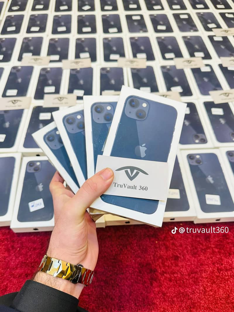 Apple iPhone 13 1