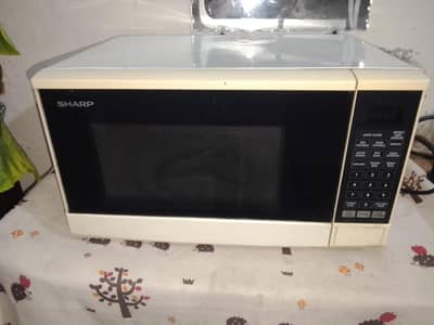 microwave oven