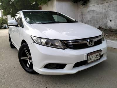 Honda Civic Tri-born 2013