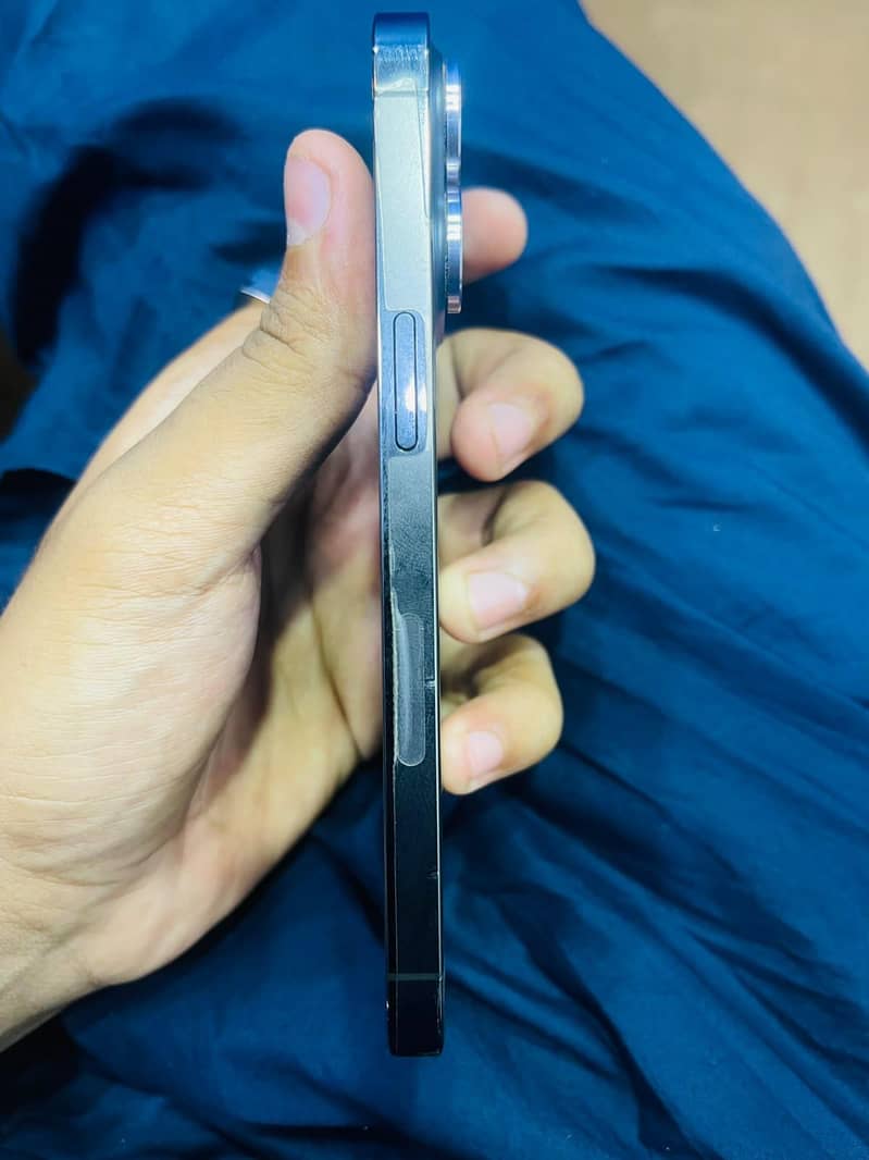 Apple iPhone 13 Pro 3