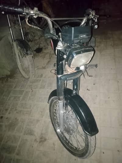 bike ok qi bi kam nahi ha