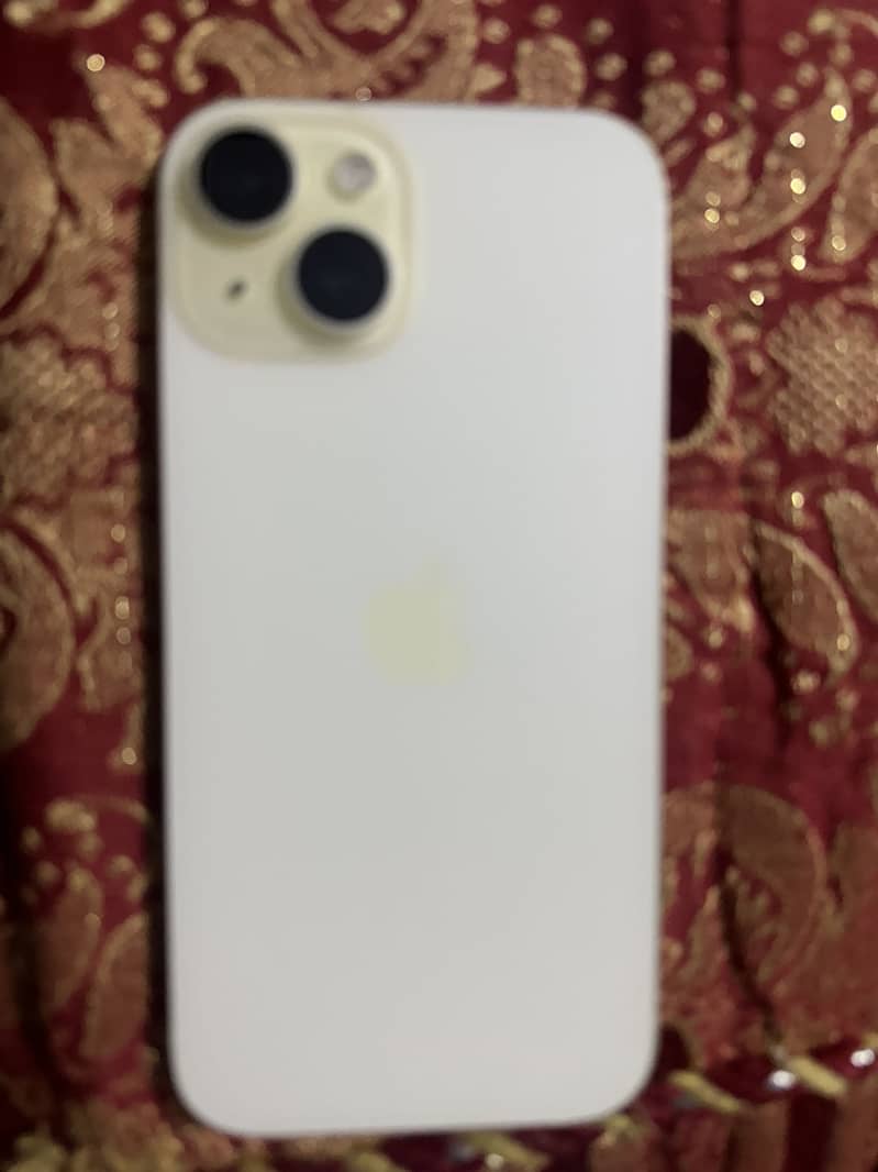 Apple iPhone 15 3