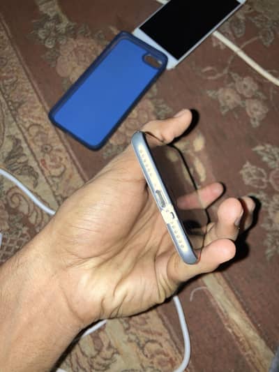 Apple iPhone SE
