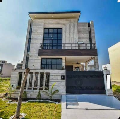 05 Marla Elegant & Fully Maintained Luxury Bungalow | Prime Location in DHA 9 Town, Lahore