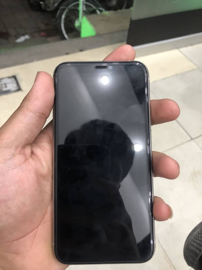Apple iPhone 11 Pro 5