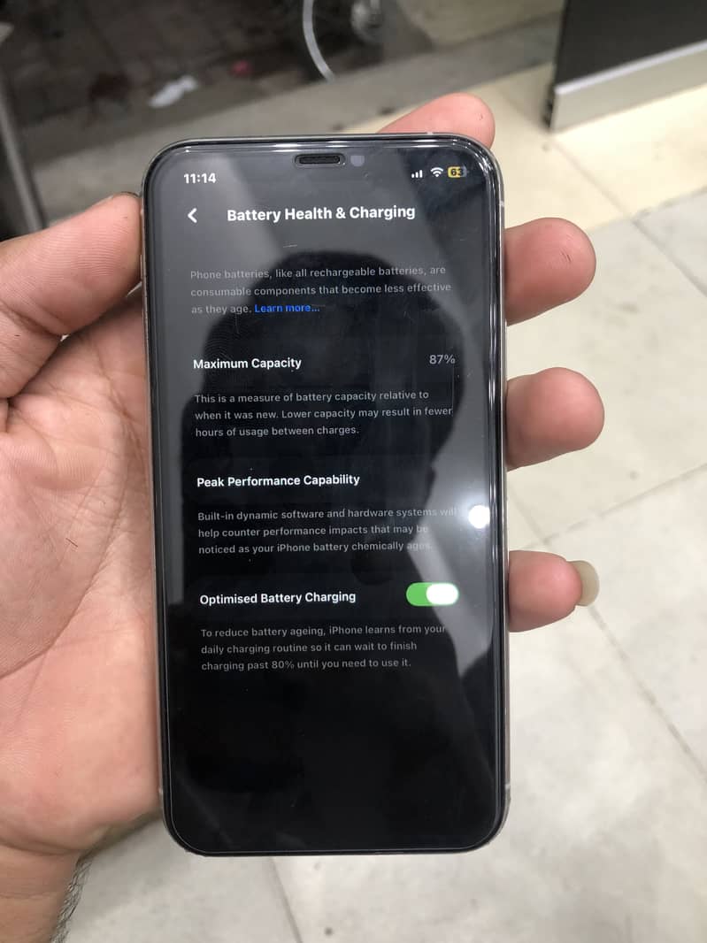 Apple iPhone 11 Pro 6