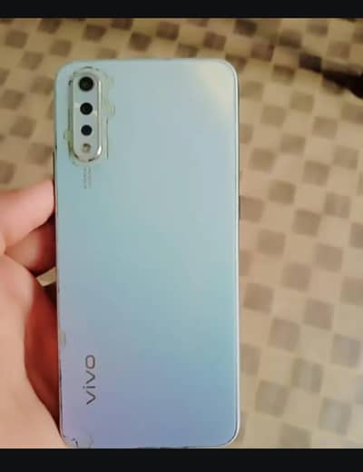 Vivo S1