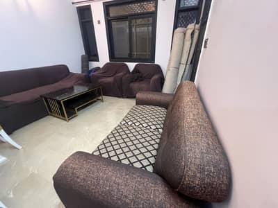 Barely used almost new 7 seater sofa set