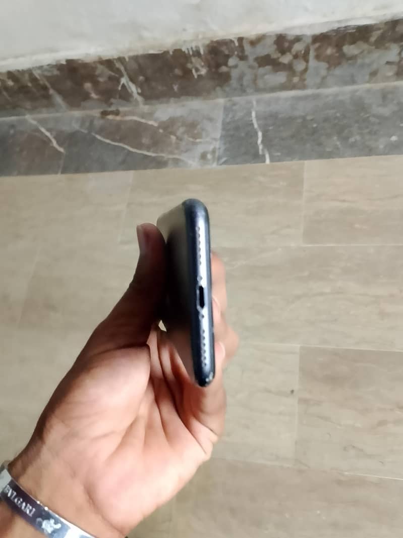 Apple iPhone 8 2
