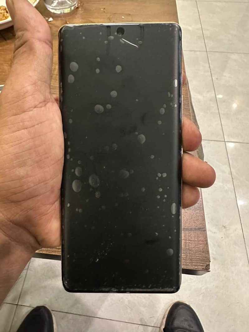 Infinix Zero 30 10