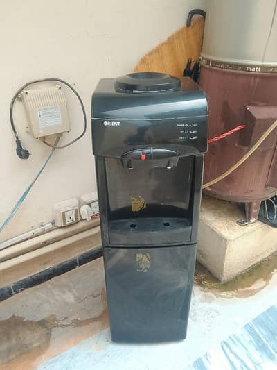 Orient Dispenser