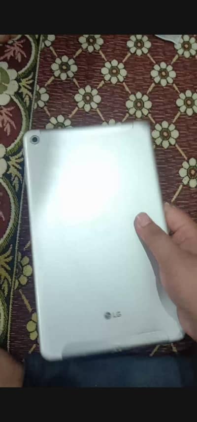 LG tablet