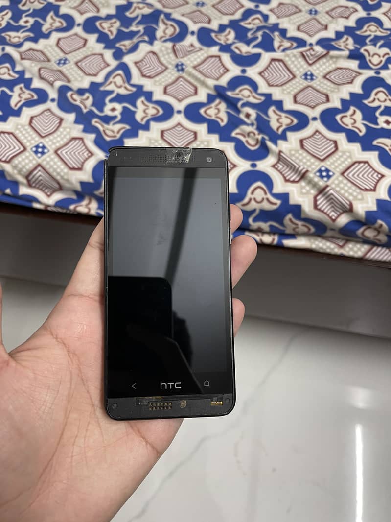 HTC One Mini 1