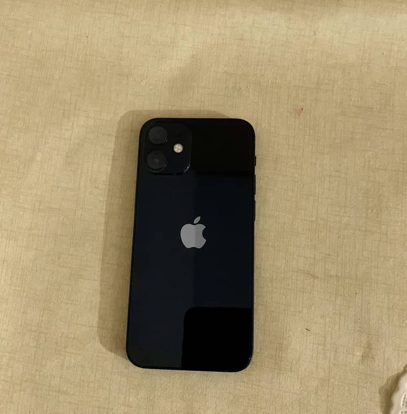 Apple iPhone 12 mini 3