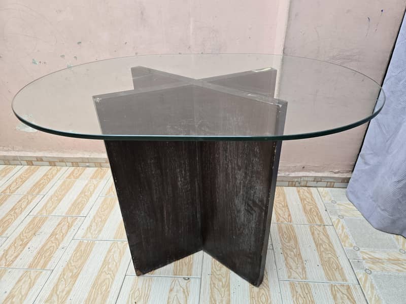 Dining Table 0