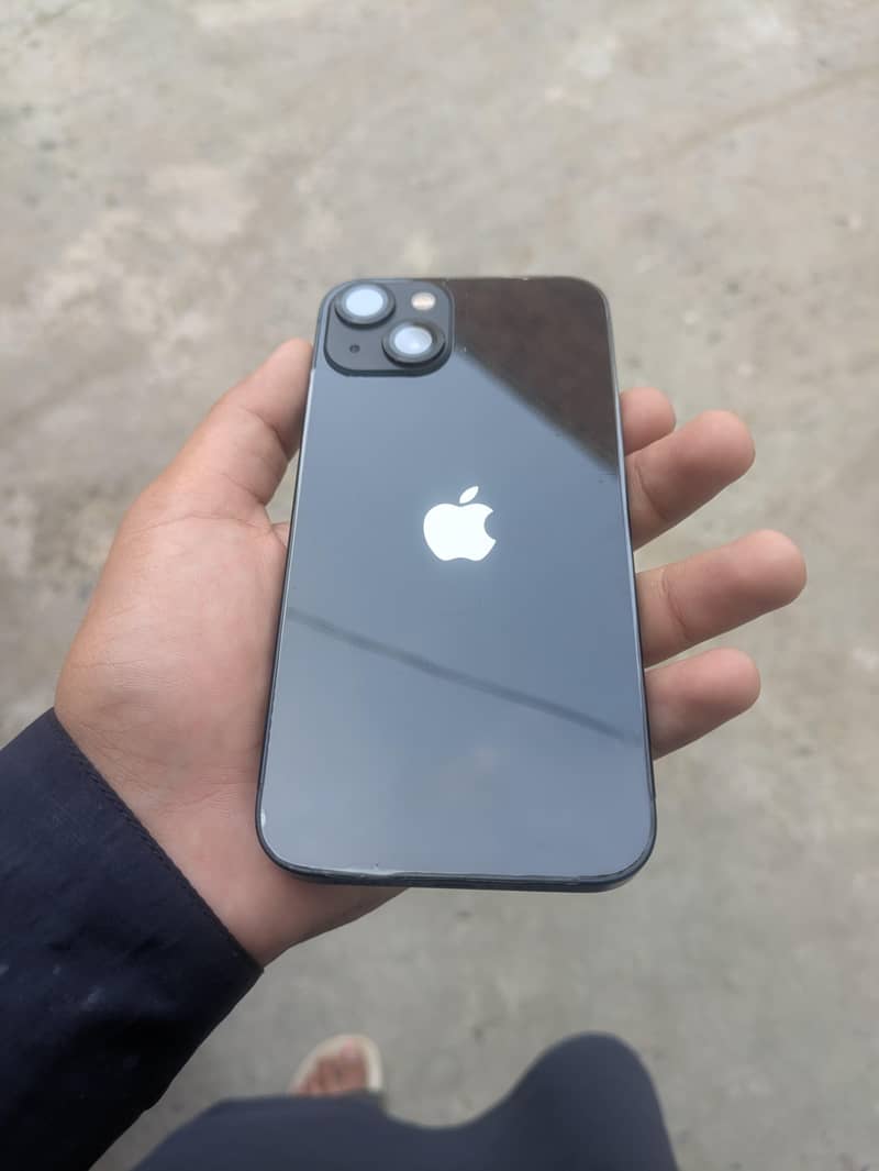 Apple iPhone 13 0