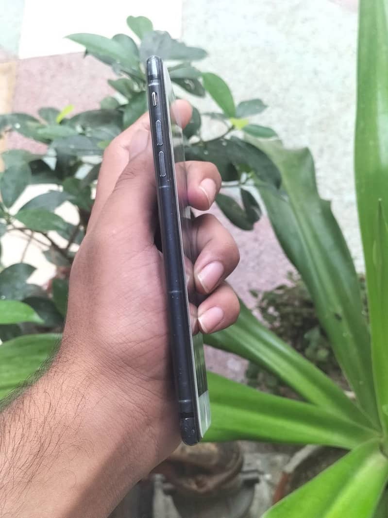 Apple iPhone 7 Plus 3
