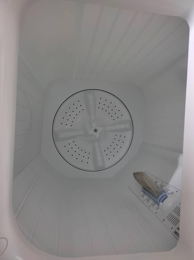 Haier Semi-Automatic Machine 6