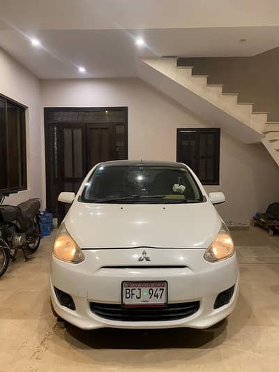 Mitsubishi Mirage 1.0 White color