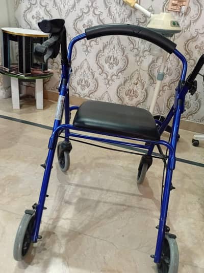 4-Wheel Walker with Seat & Hand Brakes – Foldable