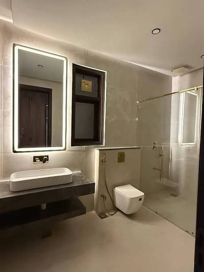 Independent house for commercial use in Gulshan Iqbal ideal location near to road