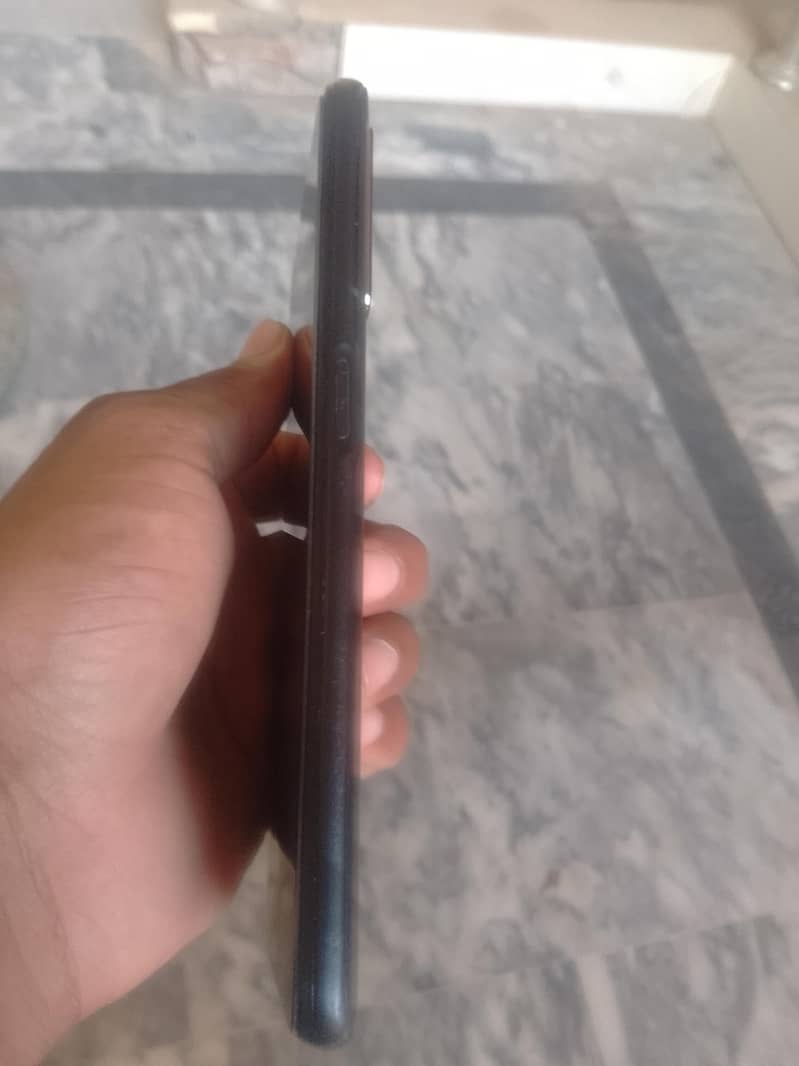 OPPO A76 0
