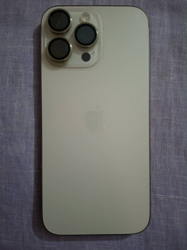 Apple iPhone 16 Pro Max 5