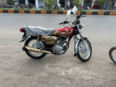 Bike brand new bike hai gold edition hia