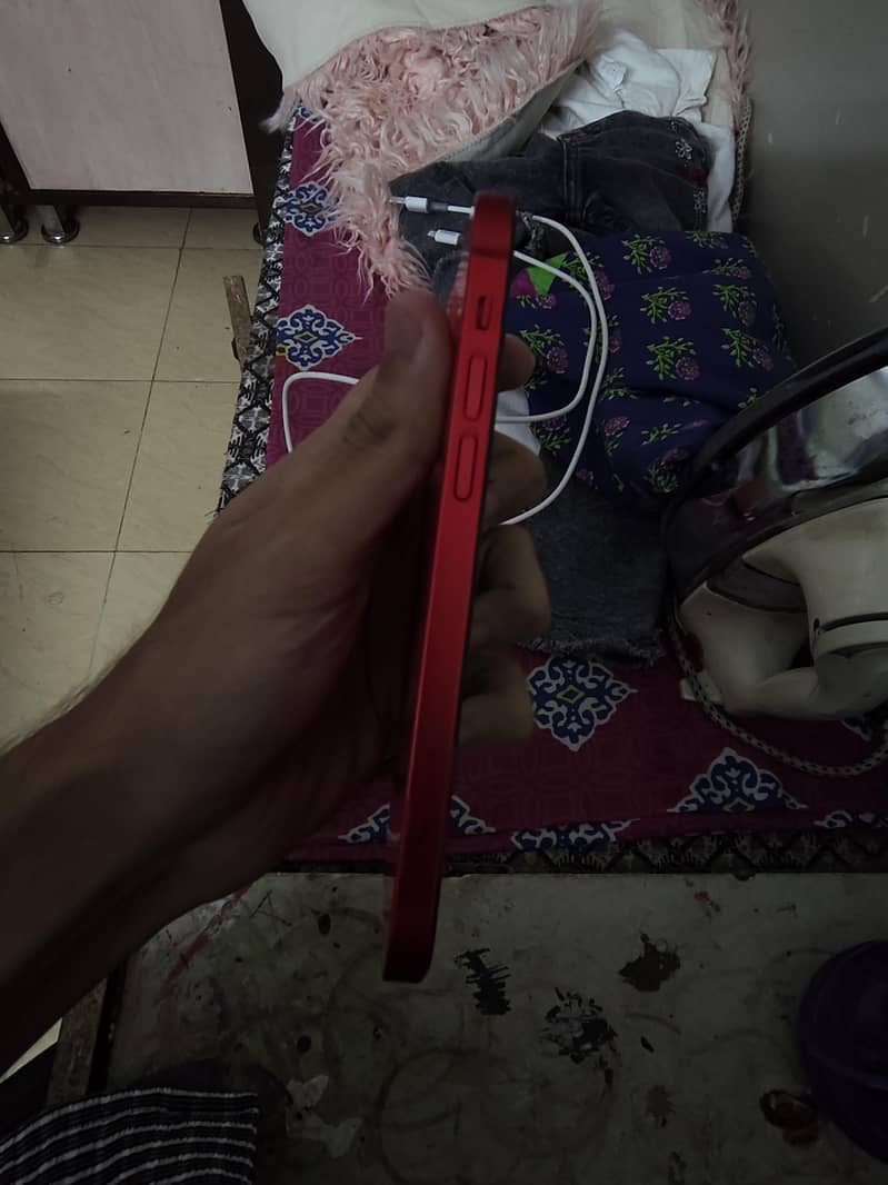 Apple iPhone 12 3