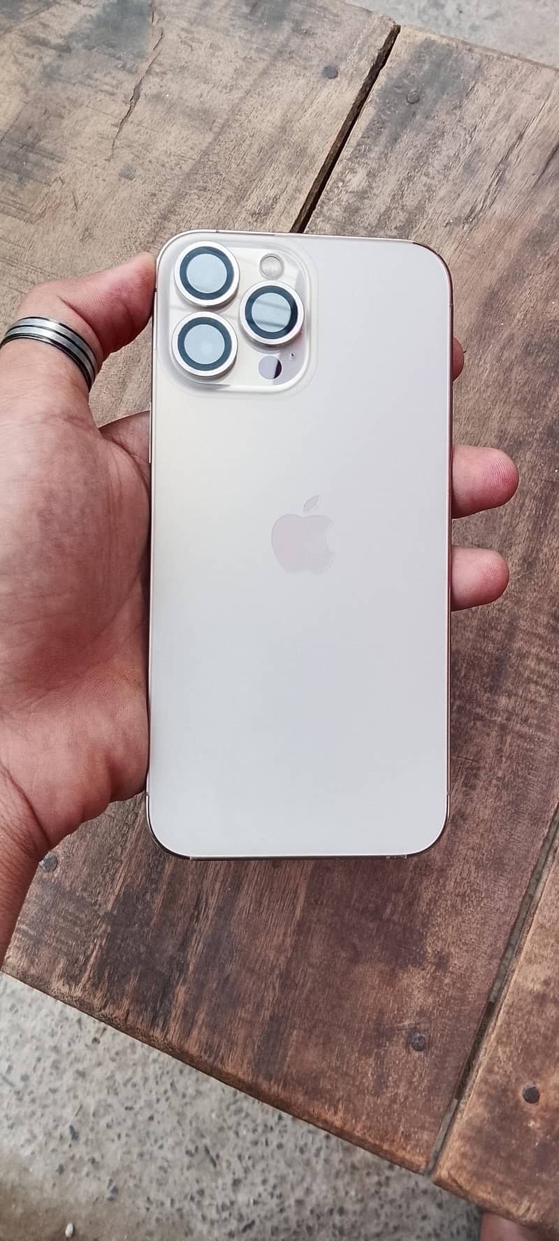 Apple iPhone 13 Pro Max 0