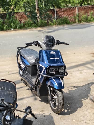 Crown Raftaar Pro