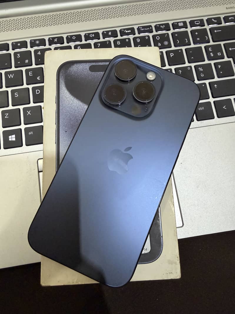 Apple iPhone 15 Pro 0