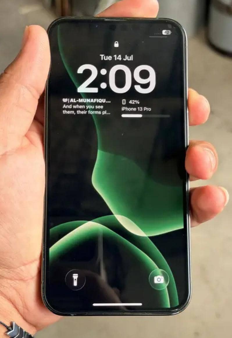 Apple iPhone 13 Pro 1