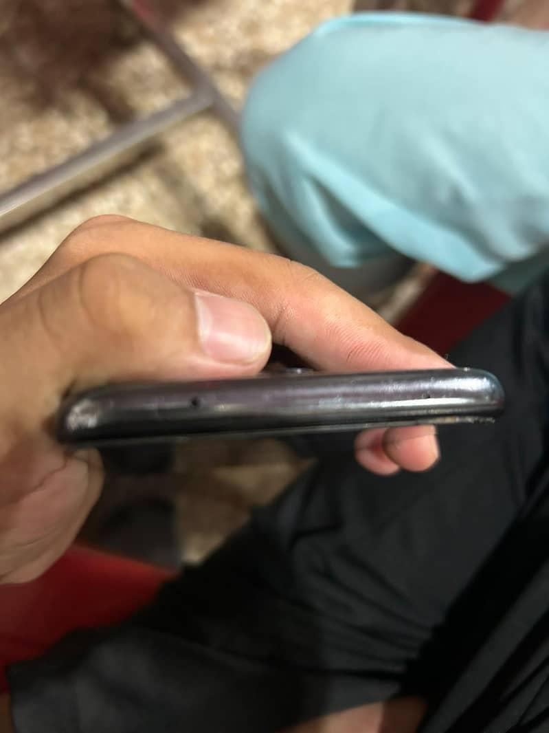 Xiaomi Redmi Note 8 Pro 3