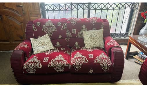 7 seator sofa good condition