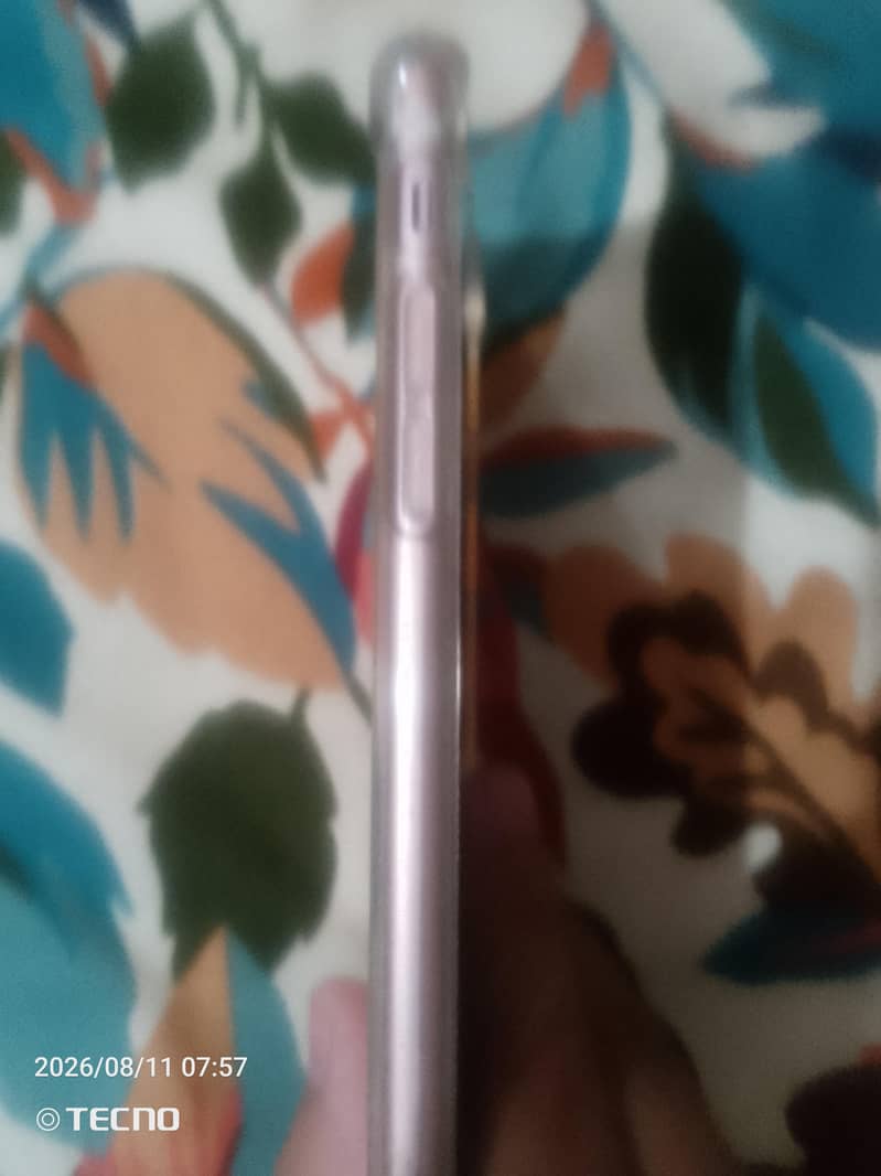 Apple iPhone 6S 5