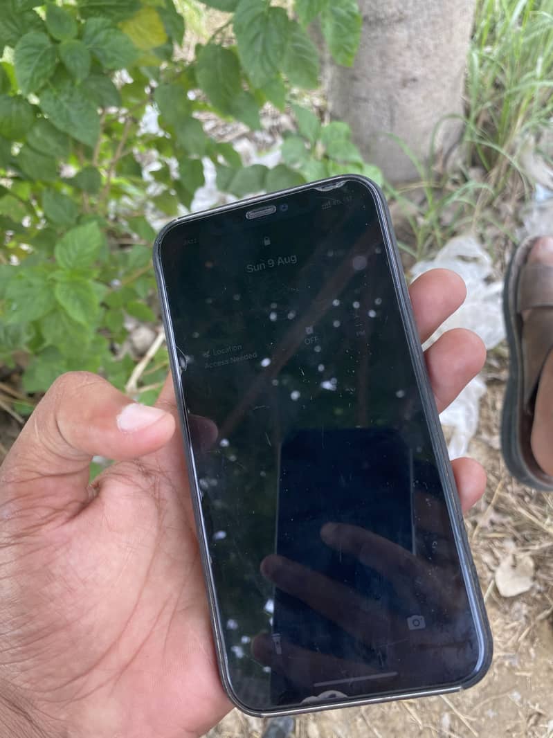 Apple iPhone 11 8
