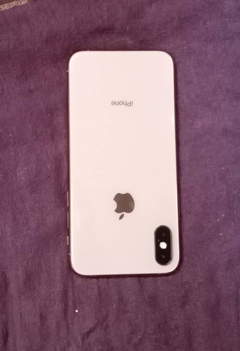 Apple iPhone XS 1