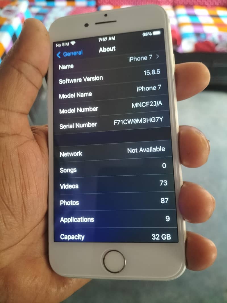 Apple iPhone 7 4