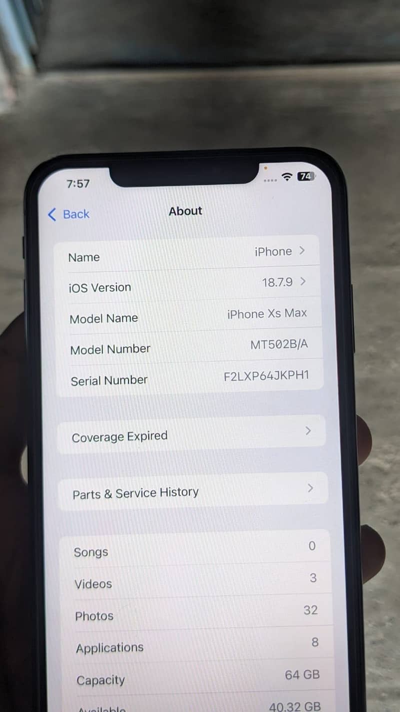 Apple iPhone XS Max 7