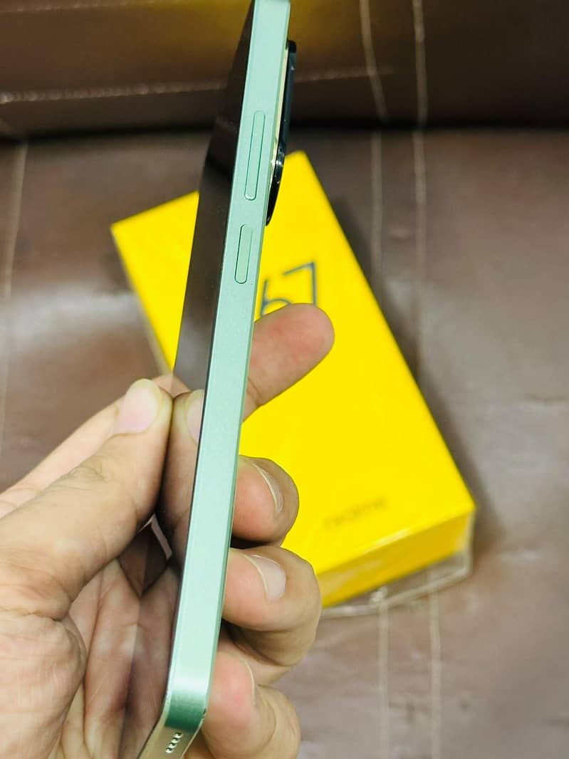 Realme C67 3
