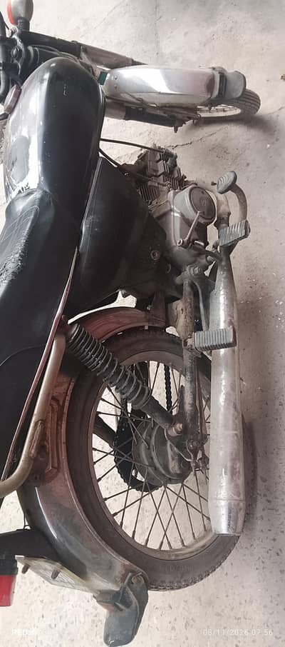 Dhoom 70cc