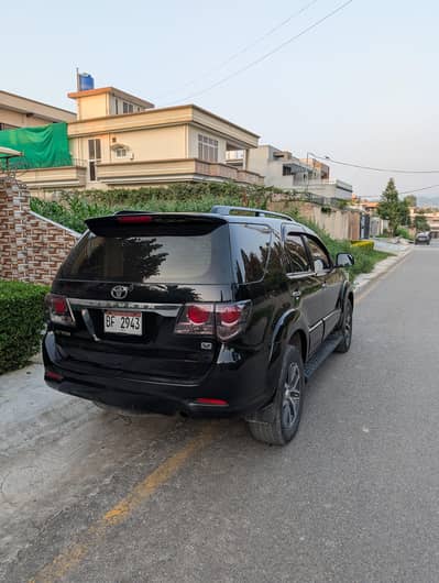 Toyota Fortuner 2013