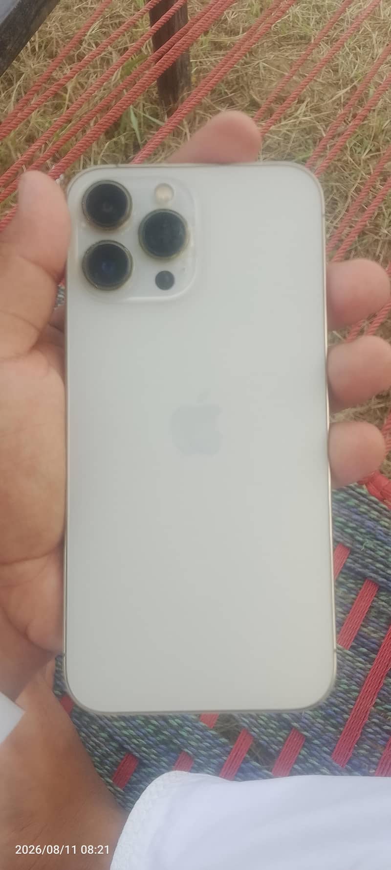 Apple iPhone 13 Pro Max 4