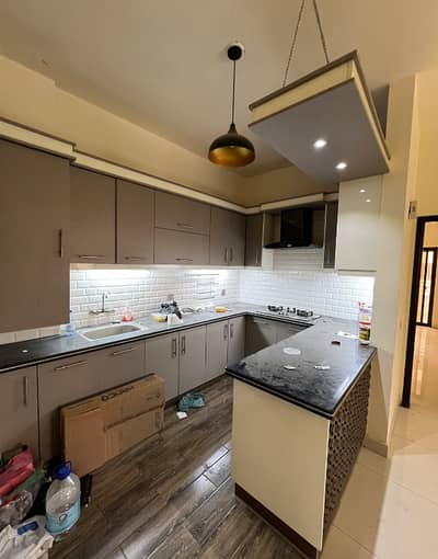 Chance Deal , West Open Apartment