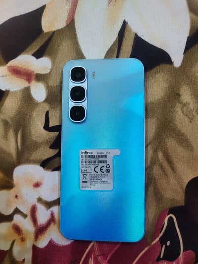 Infinix 60 pro 8+8 gb 128gb 10 by 10 with box charger