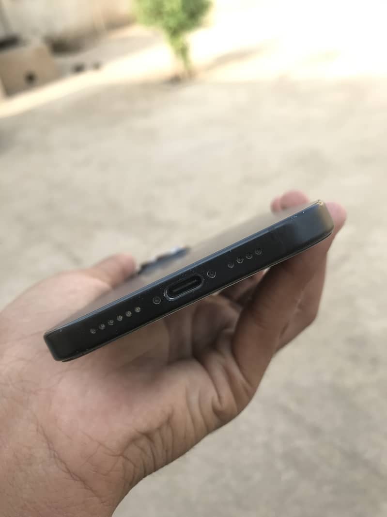 Apple iPhone 15 plus 1