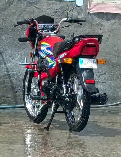 Honda prider